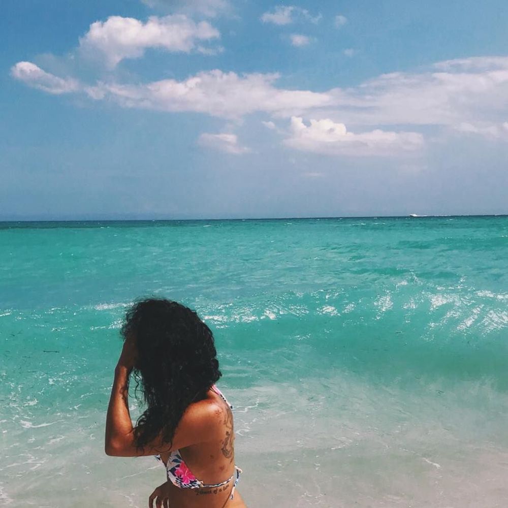 Meet your Posher, Brenda